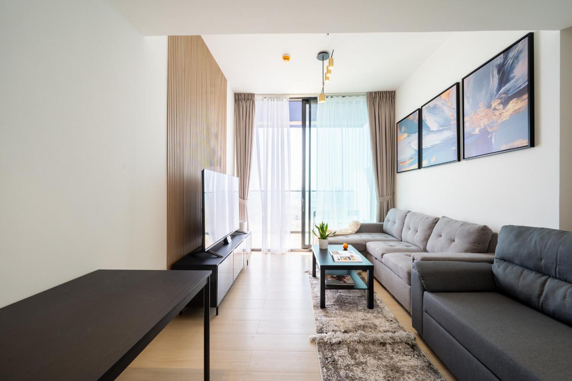 Cozy New Brand 1br At Jvc Binghatti Corner Apartment Dubai