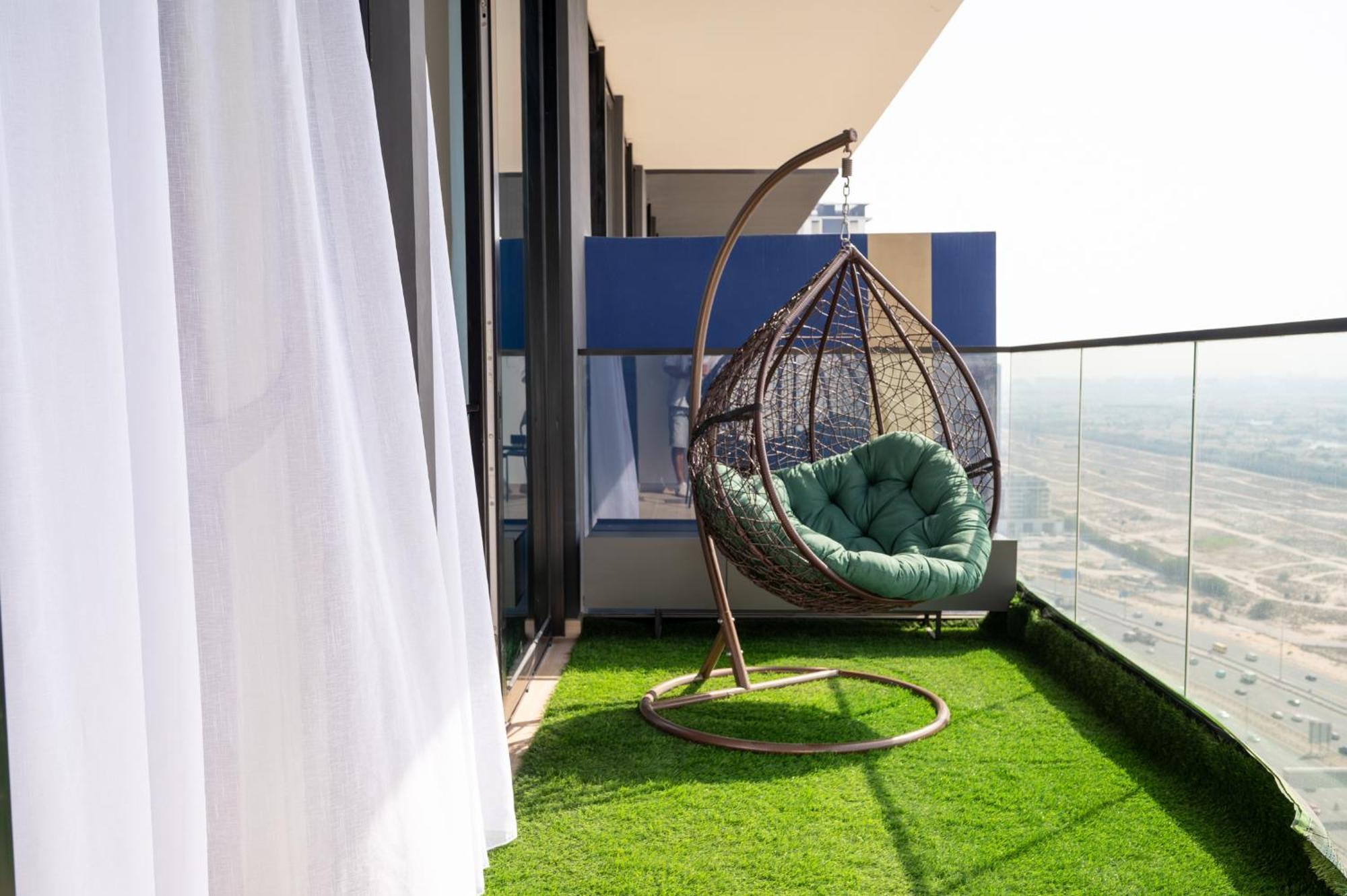 Cozy New Brand 1br At Jvc Binghatti Corner Dubai