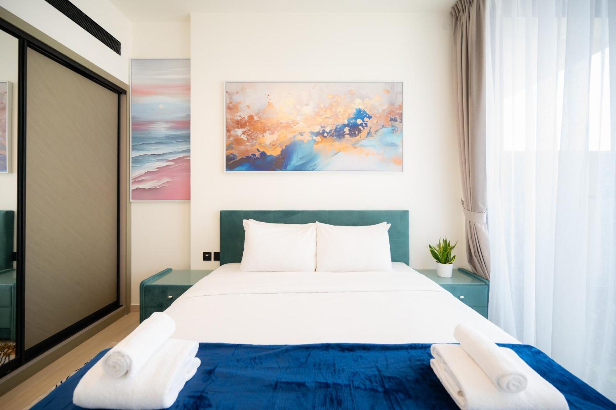 Apartment Cozy New Brand 1br At Jvc Binghatti Corner Dubai